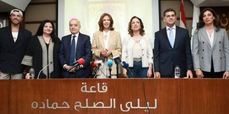 لبنان يستعيد بهجة الصيف باستئناف مهرجانات بيت الدين