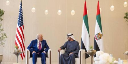 محمد بن زايد يروي لترامب قصة مستشفى كند الذي وُلِد فيه (فيديو)