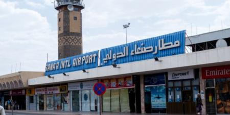 الحوثي يعلن استئناف العمل في مطار صنعاء بعد توقفه بسبب ضربات إسرائيل