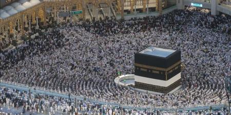 أولى قوافل الحجاج تغادر الجمعة للديار المقدسة