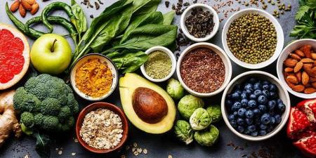 أفضل 7 أطعمة لتعزيز المناعة