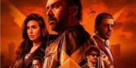 كريم عبد العزيز يحتفل مع فريق عمل "المشروع X" بالعرض الخاص للفيلم