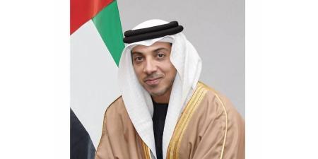 منصور بن زايد يحضر مأدبة غداء أقامها سلطان بن حمدان
