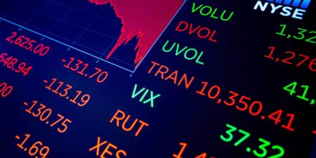 ارتفاع مؤشر الخوف بأكثر من 12% بعد خفض موديز تصنيف أمريكا