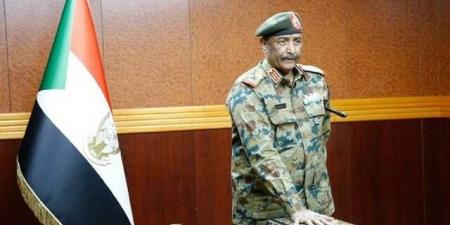 البرهان يُصدر مرسومًا بتعيين "كامل إدريس" رئيسًا للوزراء في السودان