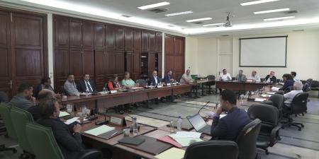 لجنة المالية تستمع إلى ممثل عن الديوان الوطني للحماية المدنية وممثلين عن وزارة الاقتصاد والتخطيط