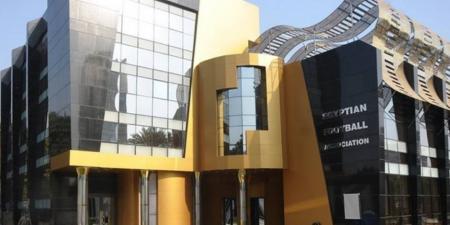 اتحاد الكرة يجتمع اليوم لحسم ملف القيد والهبوط وعدد الأجانب بالدوري