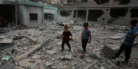 غزة تحت النار والجوع: الاحتلال يقتل الجائعين أمام مراكز الإغاثة