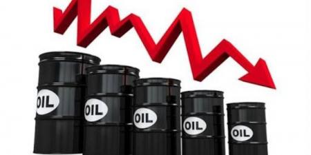 انخفاض أسعار النفط بأكثر من دولارين