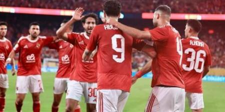 الأهلي يستبعد 11 لاعباً من قائمته لمواجهة مودرن سبورت بالدوري