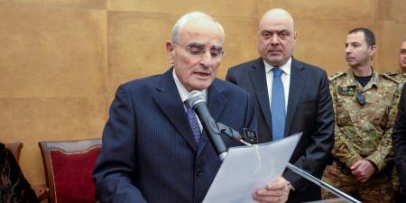 وزارة الدفاع تنفي وجود أي تنسيق مع العدو الإسرائيلي بشأن حصر السلاح بيد الدولة