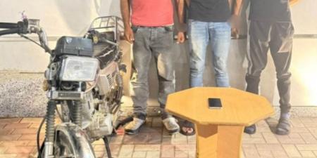 ضبط شخصين سرقا هاتف محمول من طفل بالإكراه بدمياط