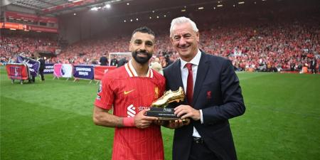 الحاسوب العملاق يتوقع هداف الدوري الإنجليزي 2025/26