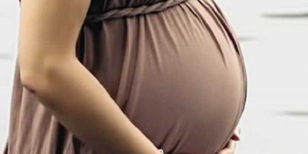 تحذير للأمهات الحوامل: أطعمة يجب تجنبها لحماية صحتك وصحة الجنين