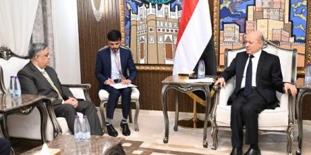 العليمي يتطلع لأسعار تفضيلية للقمح الهندي ودورا لنيودلهي في تأمين الملاحة الدولية