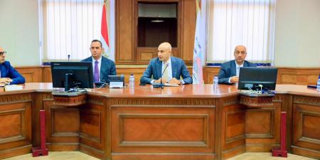 وزير التربية والتعليم يهنئ القيادات التعليمية الجديدة