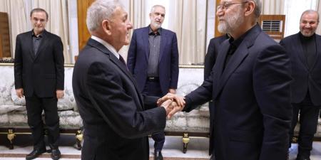 لاريجاني قبيل توجهه الى لبنان : حزب الله وحركات المقاومة ليسوا بحاجة إلى وصاية