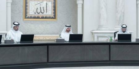 «تنفيذي الشارقة» ينظم شروط منحة الأسر لضمان دخل شهري 17500 درهم