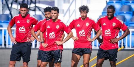 الأهلي يطلب "تحكيم أجنبي" لمباراة بيراميدز