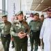 اللواء المربع يقف على سير العمل بجوازات منفذ الوديعة