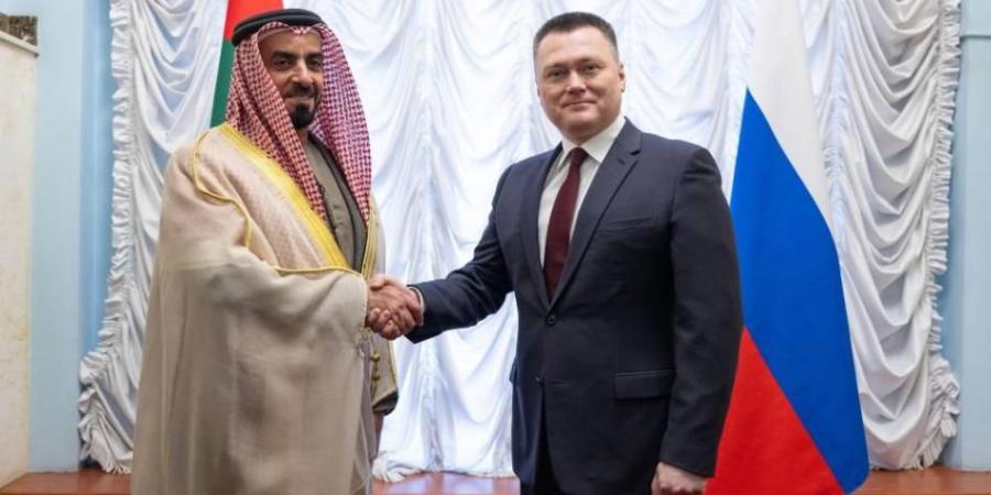 سيف بن زايد يلتقي في موسكو المدعي العام الروسي