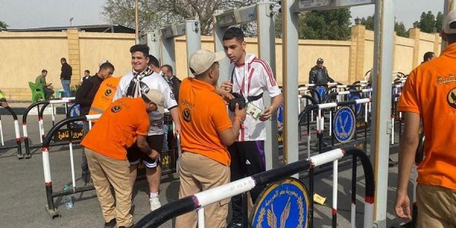 استعدادات أمنية مشددة لمباراة الزمالك والمصري في الدوري
