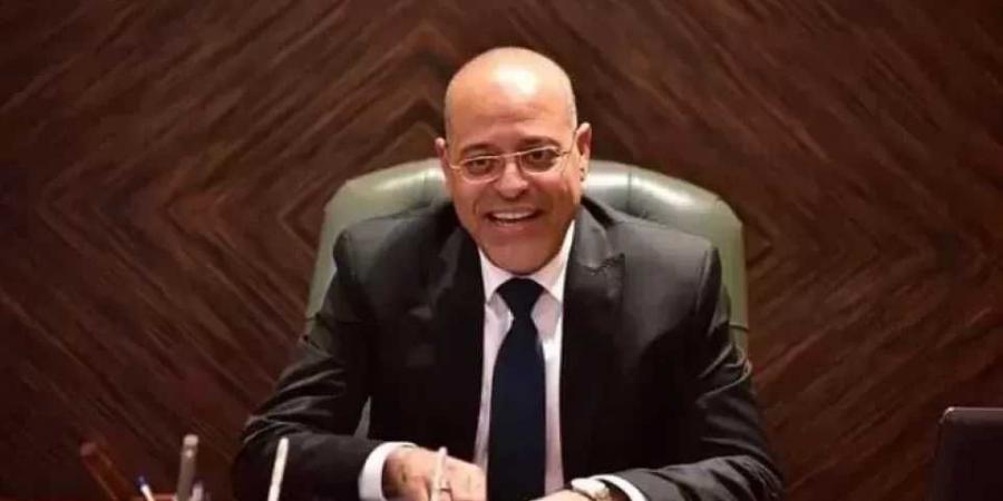 وزير العمل يهنئ الرئيس السيسي بمناسبة الاحتفال بعيد العمال