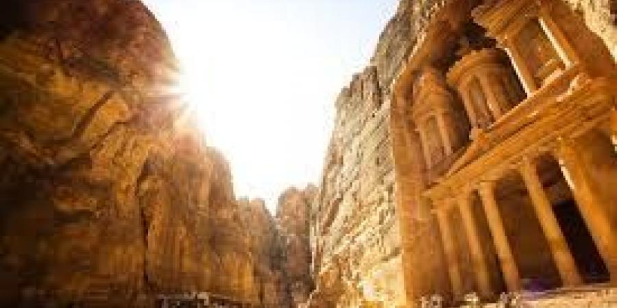 اتفاقية لجذب السياح السعوديين إلى الأردن