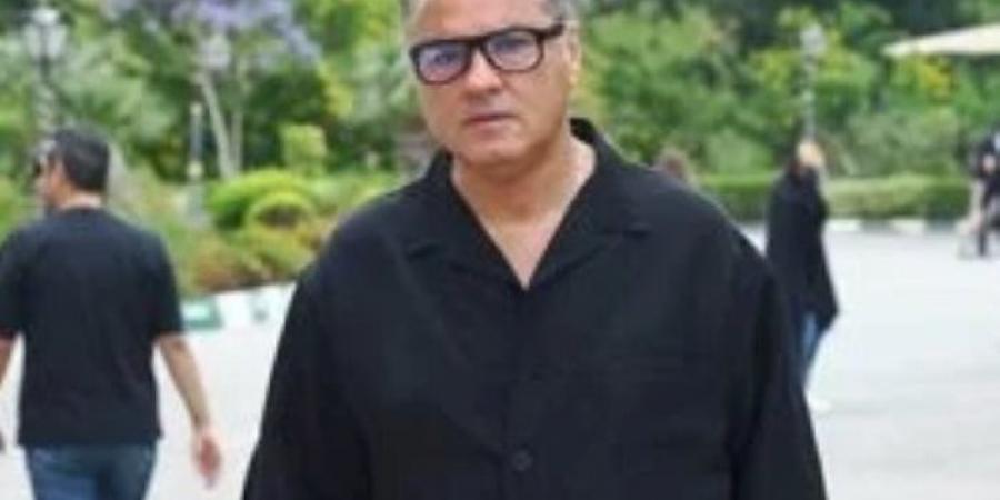 محمد السعدي وأشرف زكي وإلهام شاهين ولميس الحديدي بجنازة وليد مصطفى