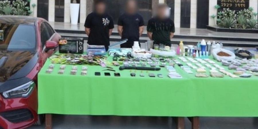 سقوط عصابة بحوزتها " كوكتيل مخدرات" بـ20 مليون جنية بالقاهرة