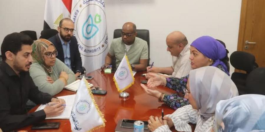 عقدالاجتماع التوجيهي لمديري الإدارات بفرع السويس