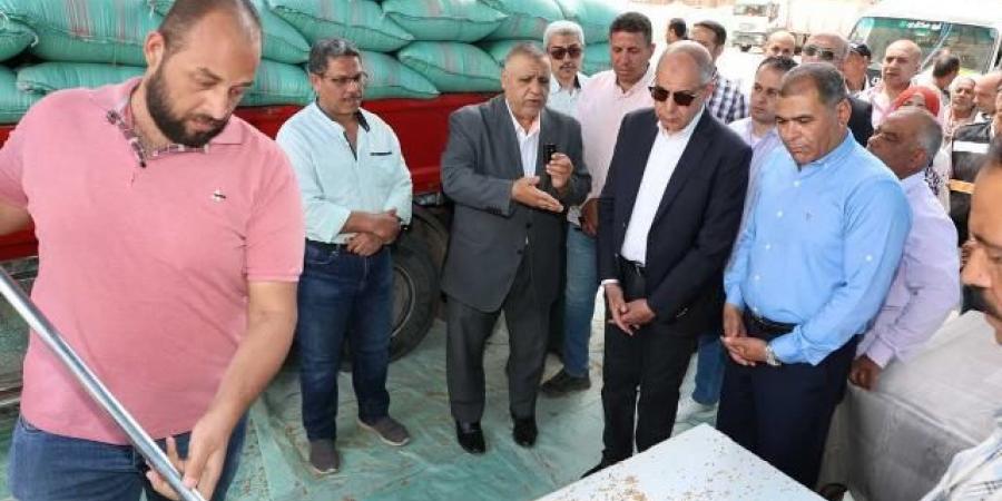 محافظ المنيا يتابع انتظام أعمال توريد محصول القمح