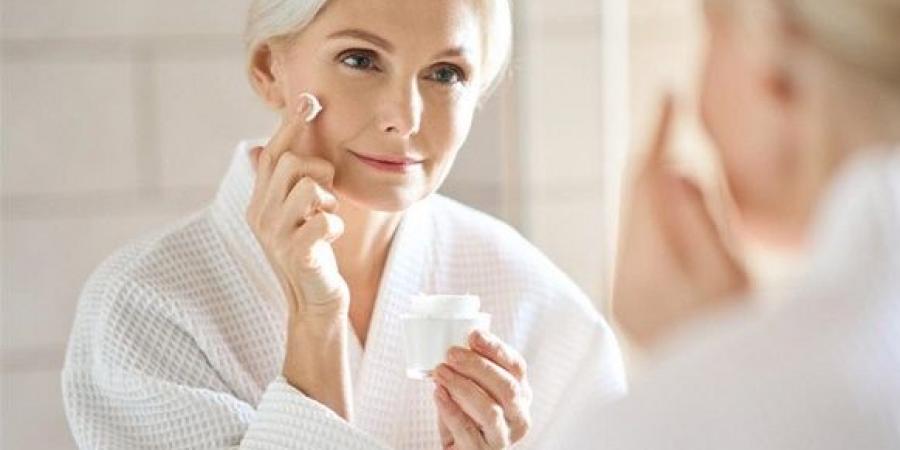 10 نصائح ذهبية لبشرة شابة ونضرة تدوم طويلاً