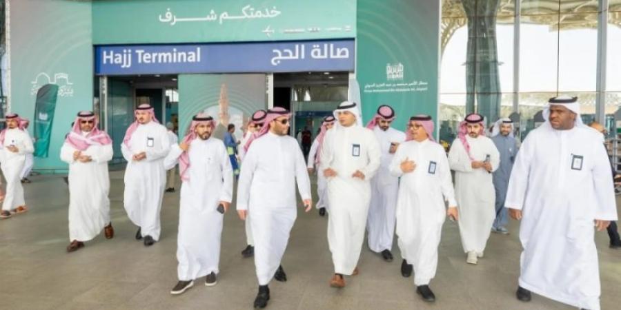 محافظ هيئة الاتصالات يقف ميدانيًا على استعدادات قطاع الاتصالات والتقنية في المدينة المنورة لخدمة ضيوف الرحمن