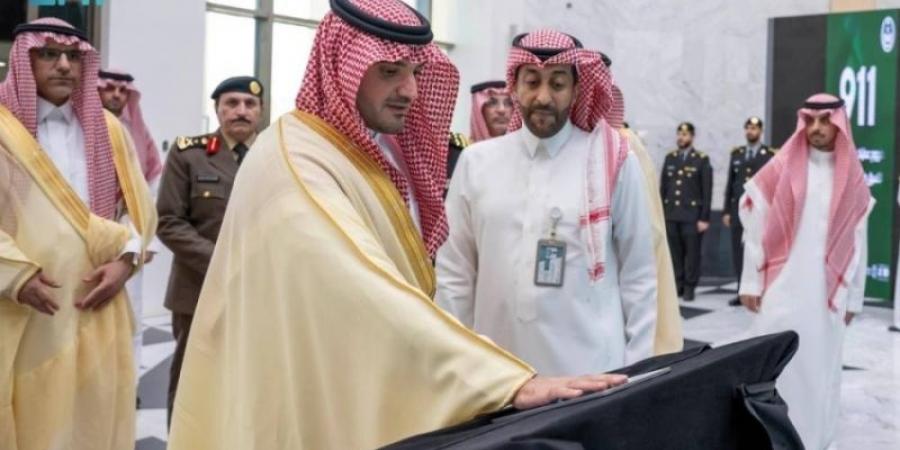 وزير الداخلية الأمير عبد العزيز بن سعود يدشن مركز العمليات الأمنية الموحدة 911 في المدينة المنورة