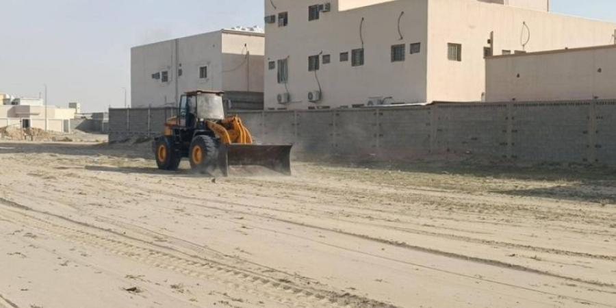 النعيرية ترفع (26,000) م3 من الأنقاض والمخلفات