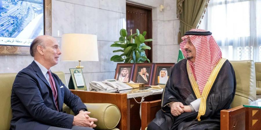أمير الرياض يستقبل سفير مملكة إسبانيا المعين حديثًا لدى المملكة