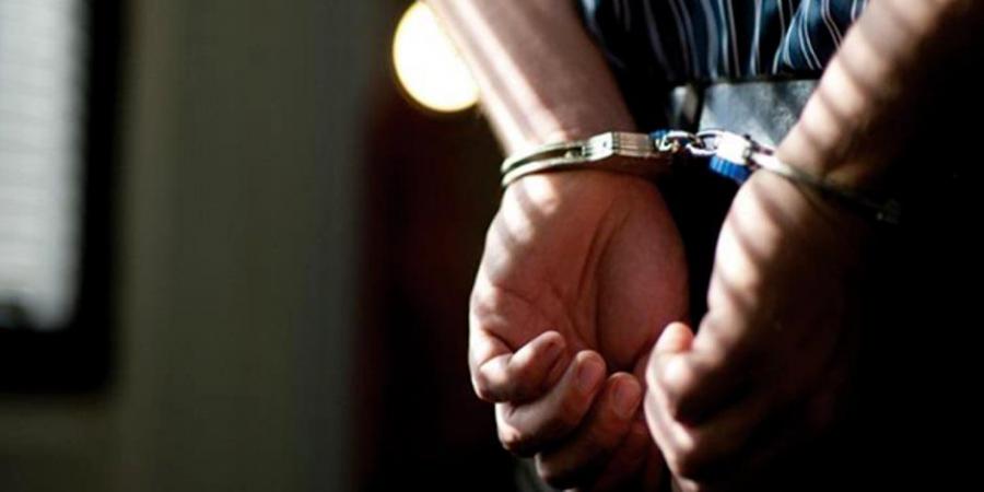 ضبط المتهم بفرض "إتاوة" على السائقين بأحد المواقف فى القاهرة