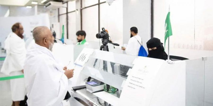 المرأة السعودية تشارك في خدمة المستفيدين من مبادرة طريق مكة