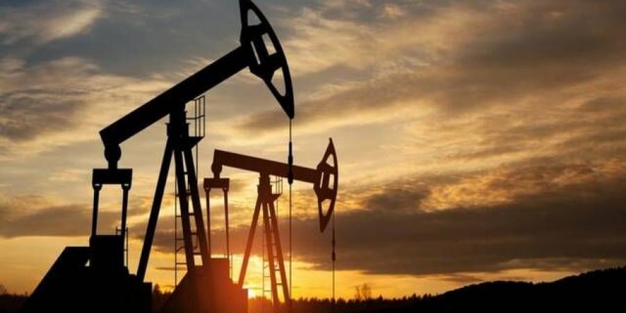 استقرار النفط قبيل اجتماع بين الصين وأمريكا