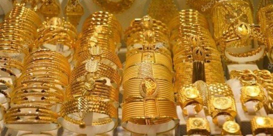 أسعار الذهب اليوم الجمعة في منتصف التعاملات.. «عيار 24 بكام؟»