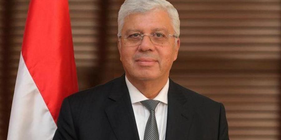 وزير التعليم العالي يعقد اجتماعًا مع مديري مراكز ذوي الإعاقة بالجامعات المصرية