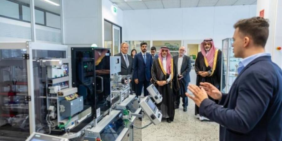مساعد وزير الصناعة للتخطيط والتطوير يبحث فرص التعاون في مجال التصنيع المتقدم مع جمهورية النمسا