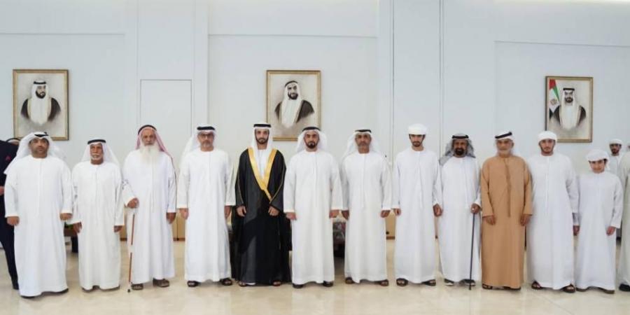 سيف وحامد بن زايد يحضران أفراح الشامسي والفارسي