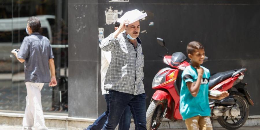 نصائح للوقاية.. كيف تؤثر موجة الحر على صحة العين؟