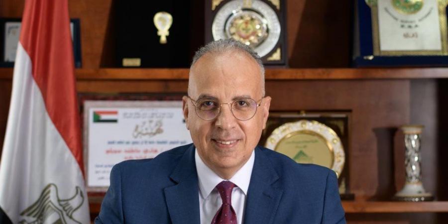 وزير الرى يبحث مع مدير معهد البحر الأبيض المتوسط للمياه التعاون فى مجال المياه
