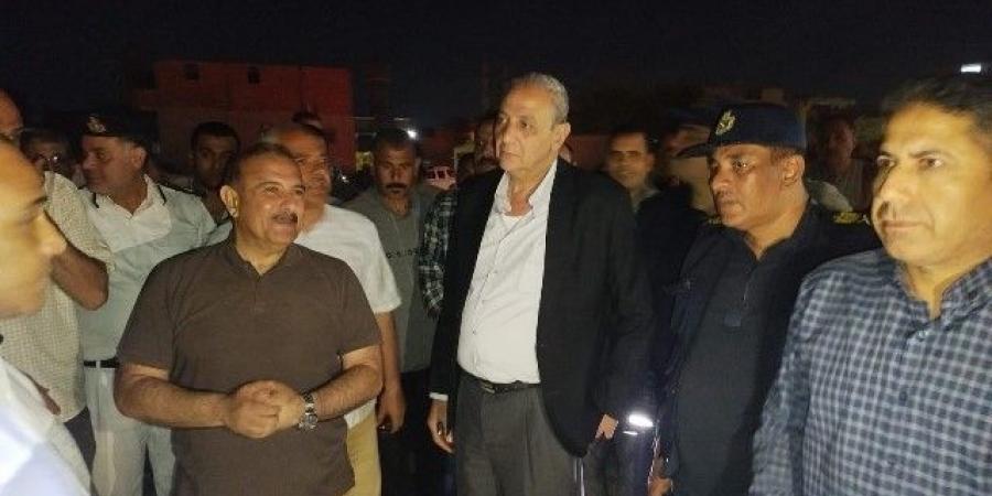 محافظ الغربية: السيطرة على حريق شونة الكتان وعلاج المصابين.. صور