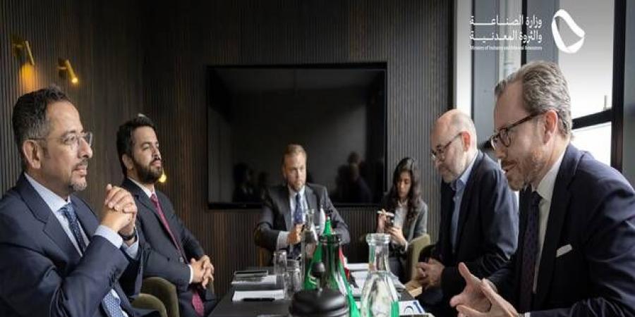 وزير الصناعة يختتم زيارته للدنمارك بعدة لقاءات مع مسؤولي الحكومة والقطاع الخاص