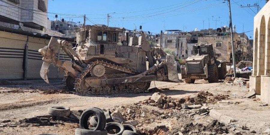 مع استمرار النزوح والتدمير.. عدوان الاحتلال على مدينة طولكرم ومخيميها يدخل يومه الـ105