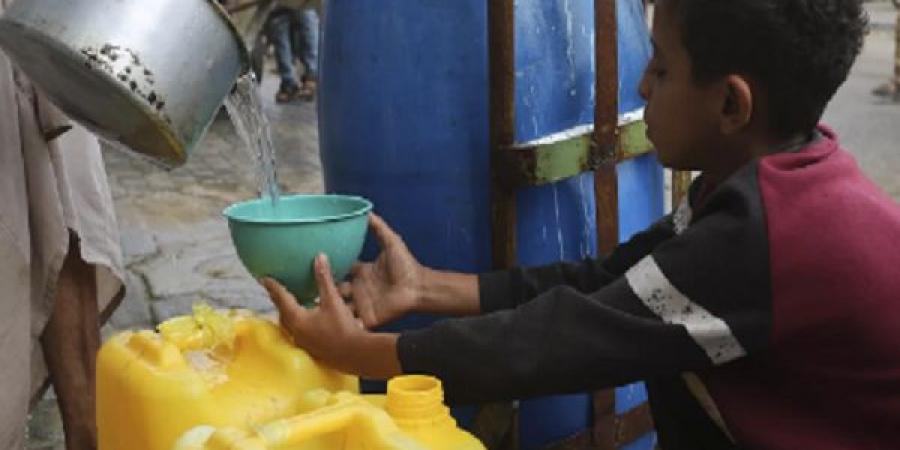 يونيسف : الحصول على اللقمة وشربة الماء هو حلم أطفال غزة الآن